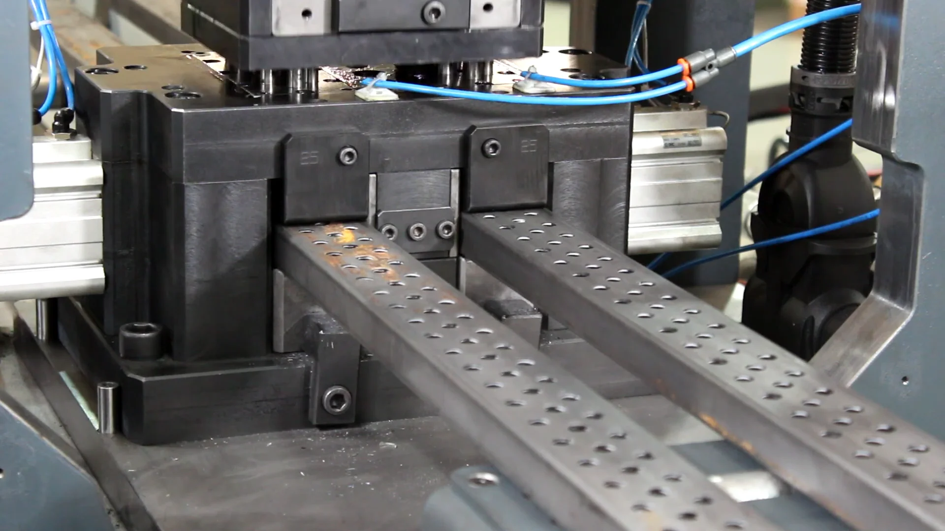BSP Systems 1′ x 2′ Rectangular Tube Punching Multiple Round Holes