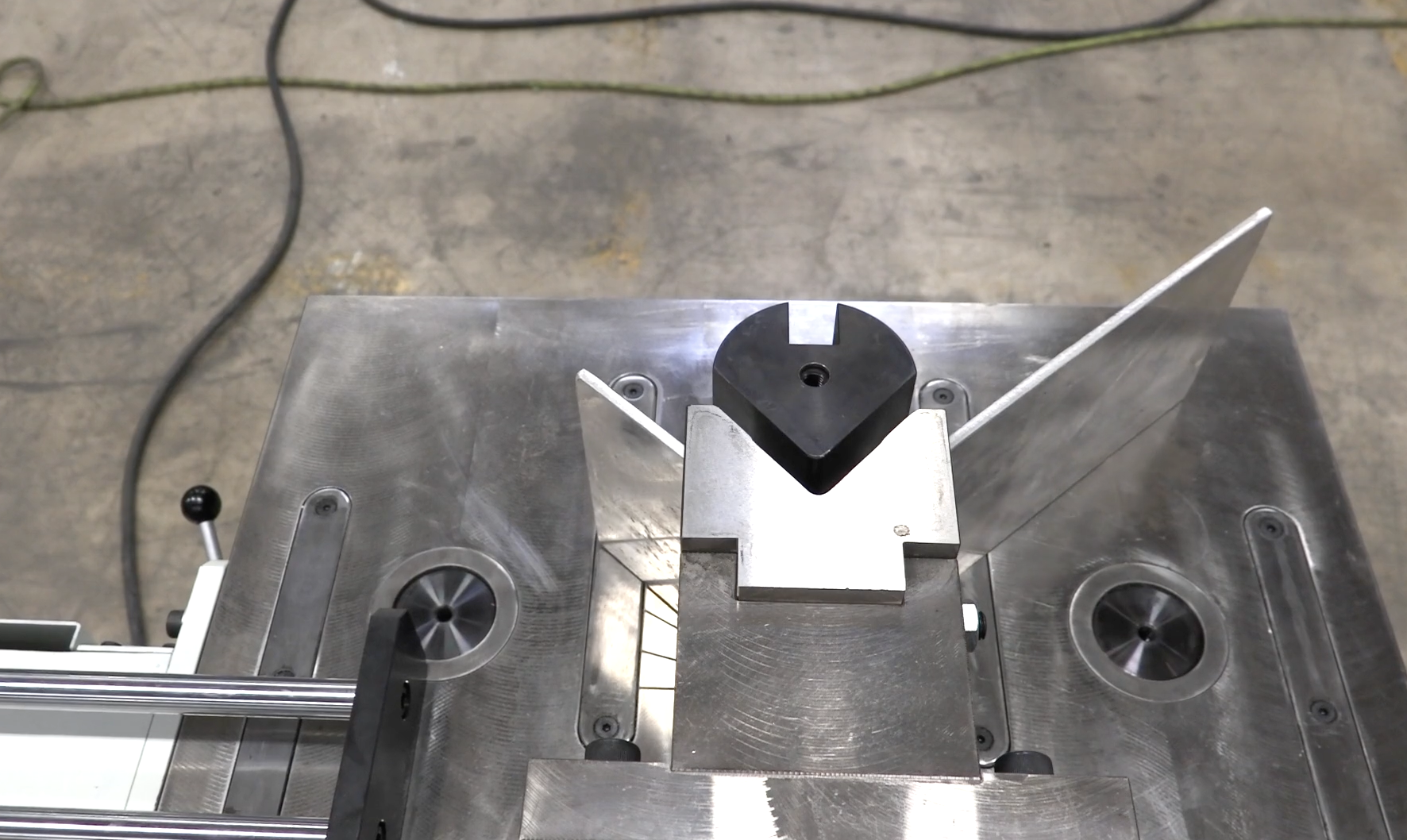 SUNRISE HORIZONTAL BENDER Training Video